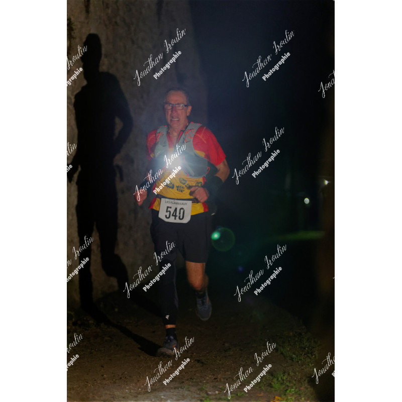 2025-11-15_21-50-49_JI_L8845_ps