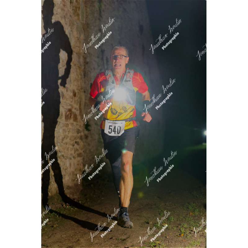 2025-11-15_21-50-49_JI_L8849_ps