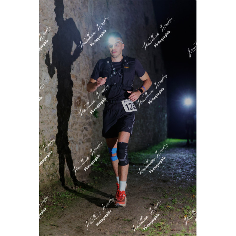 2025-11-15_21-51-00_JI_L8854_ps