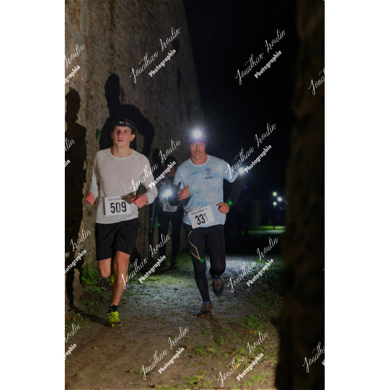 2025-11-15_21-51-38_JI_L8901_ps