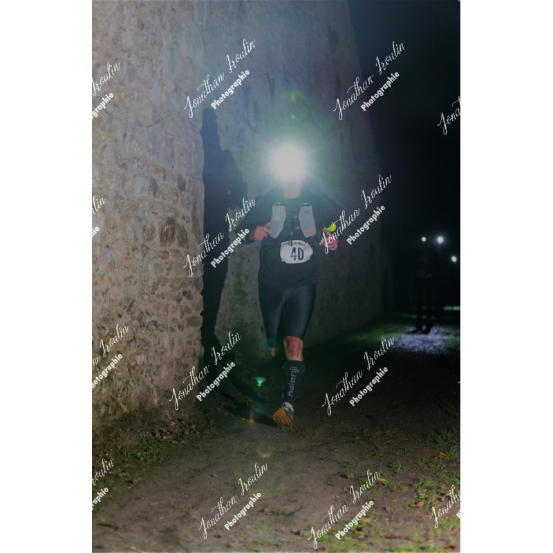 2025-11-15_21-51-50_JI_L8909_ps