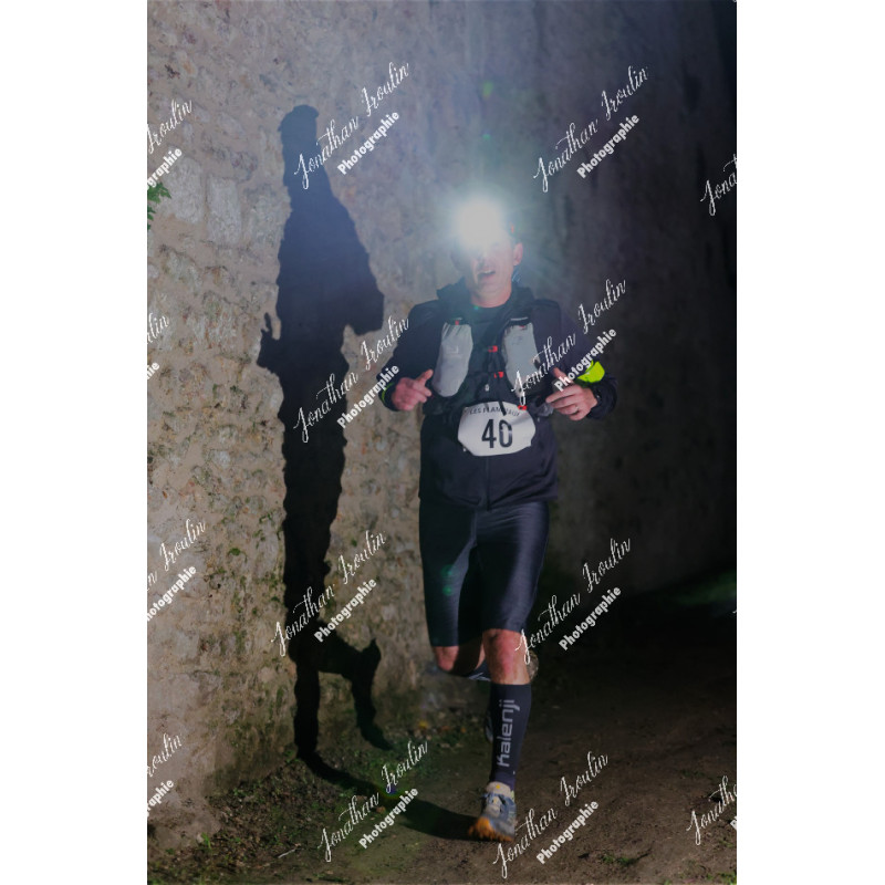 2025-11-15_21-51-51_JI_L8912_ps
