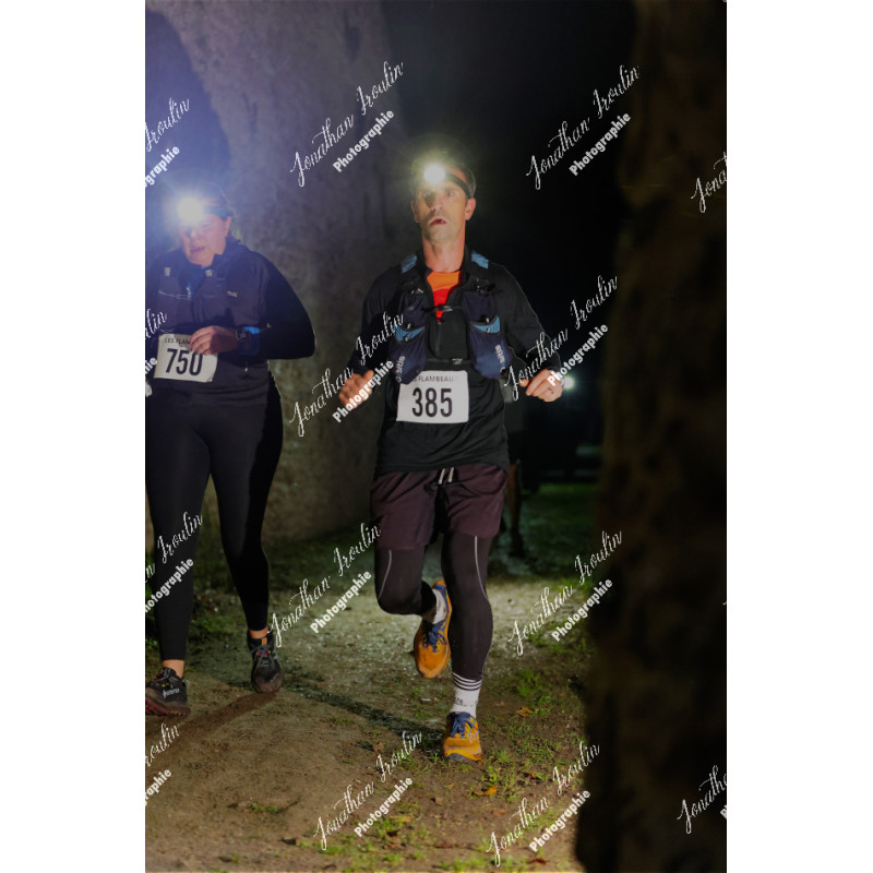 2025-11-15_21-52-54_JI_L8982_ps