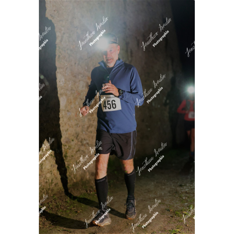 2025-11-15_21-52-58_JI_L8989_ps