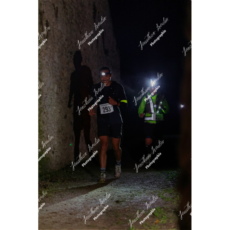 2025-11-15_21-57-37_JI_L9215_ps