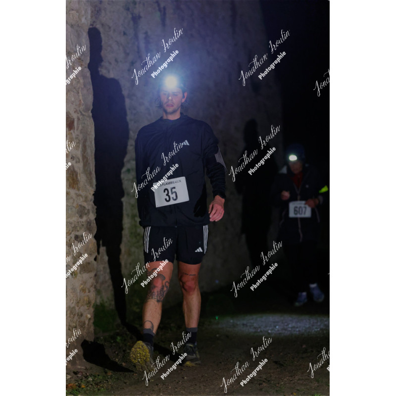 2025-11-15_21-59-56_JI_L9317_ps