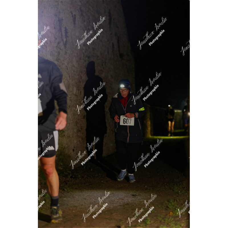 2025-11-15_21-59-57_JI_L9318_ps
