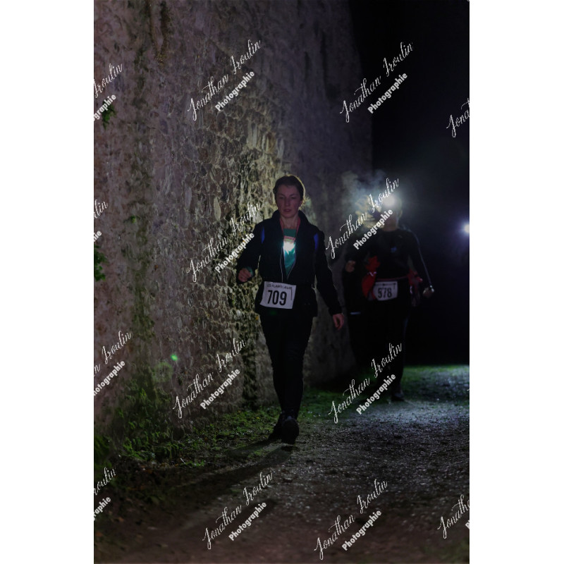 2025-11-15_22-00-15_JI_L9342_ps