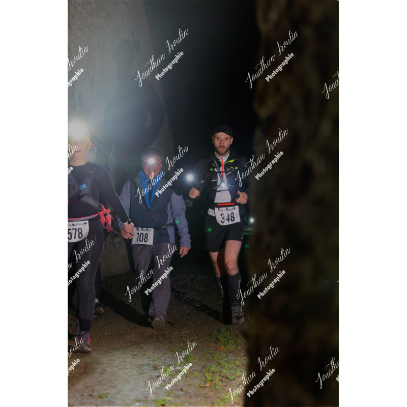 2025-11-15_22-00-20_JI_L9351_ps