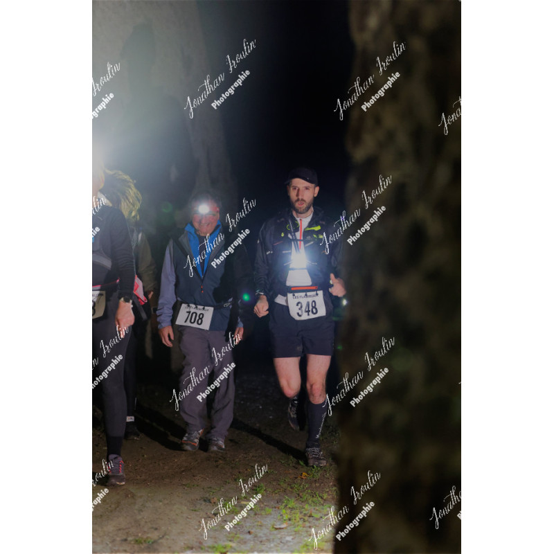 2025-11-15_22-00-20_JI_L9352_ps