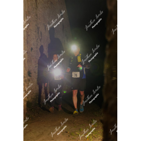 2025-11-15_22-01-32_JI_L9383_ps