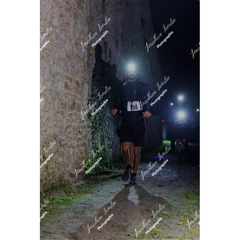 2025-11-15_22-03-57_JI_L9481_ps
