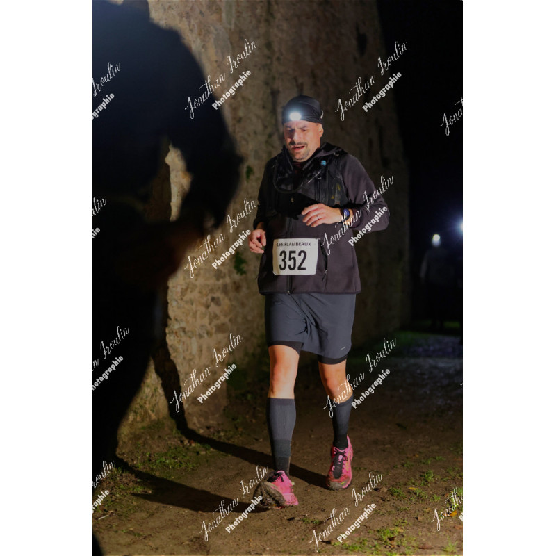 2025-11-15_22-05-08_JI_L9554_ps
