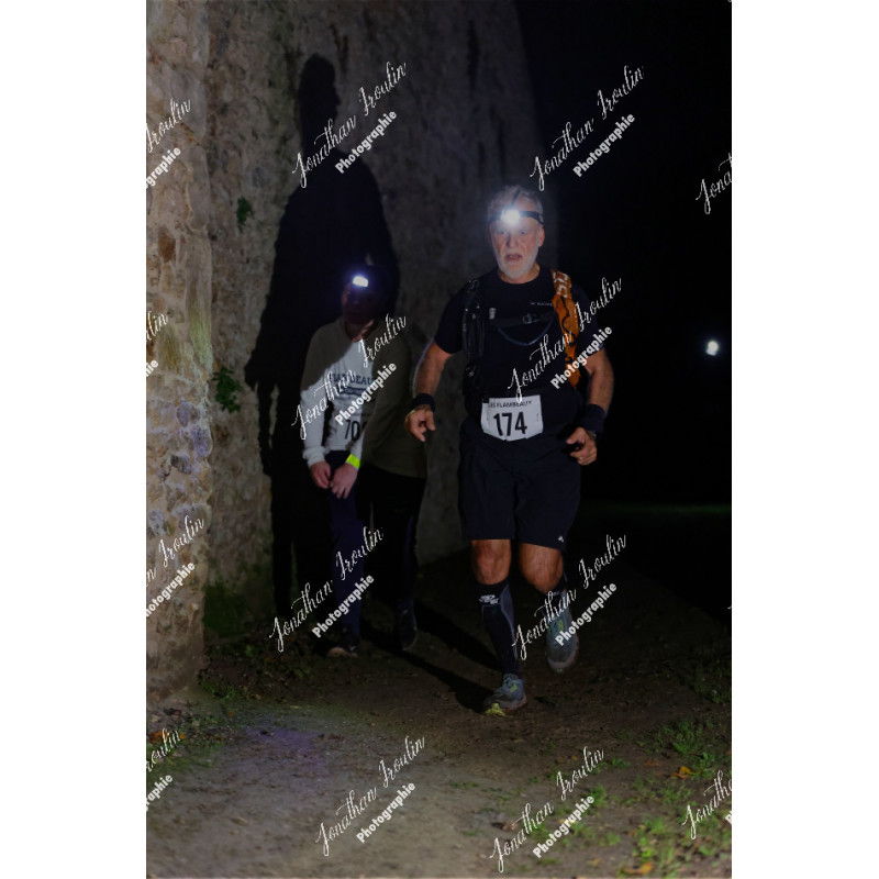 2025-11-15_22-05-15_JI_L9563_ps