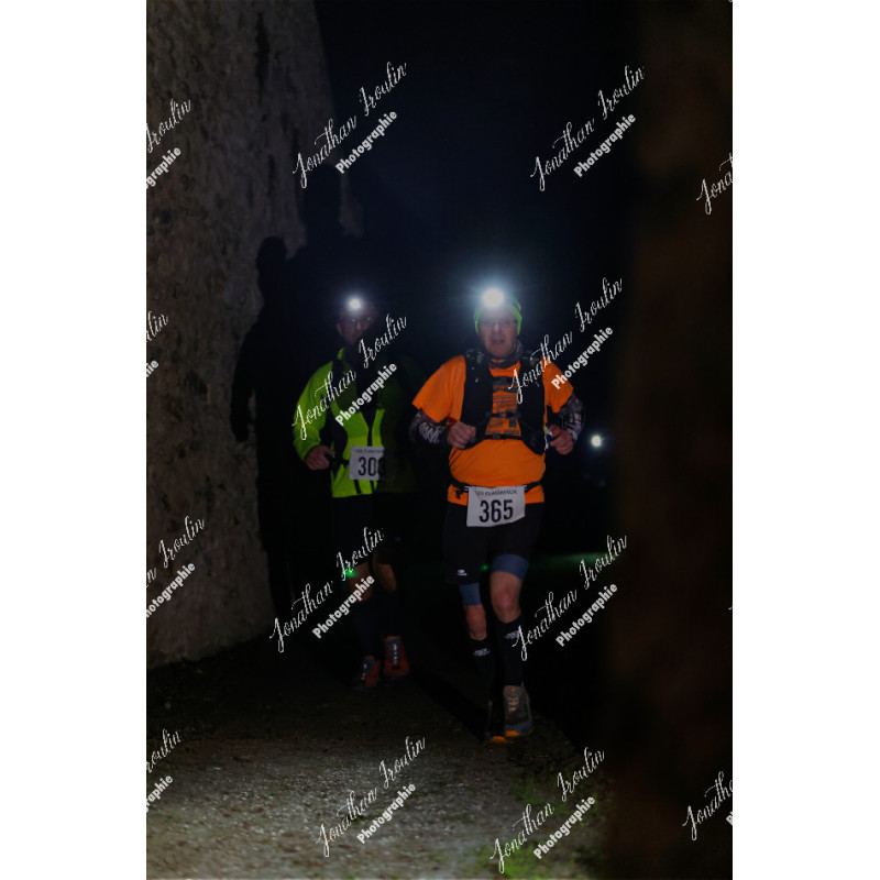 2025-11-15_22-11-08_JI_L9721_ps