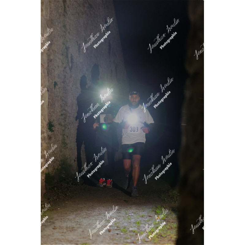 2025-11-15_22-15-12_JI_L9836_ps
