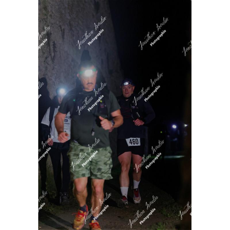 2025-11-15_22-16-40_JI_L9893_ps