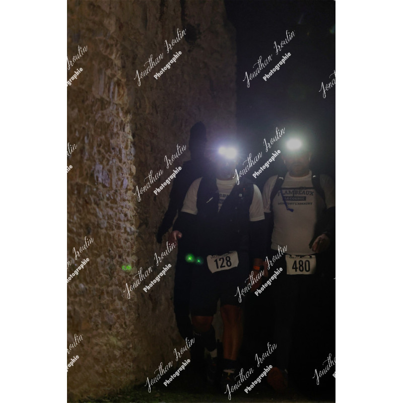 2025-11-15_22-16-53_JI_L9903_ps