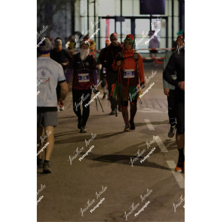 2025-12-06_18-00-07_JI_L2859_ps