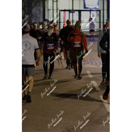 2025-12-06_18-00-07_JI_L2861_ps