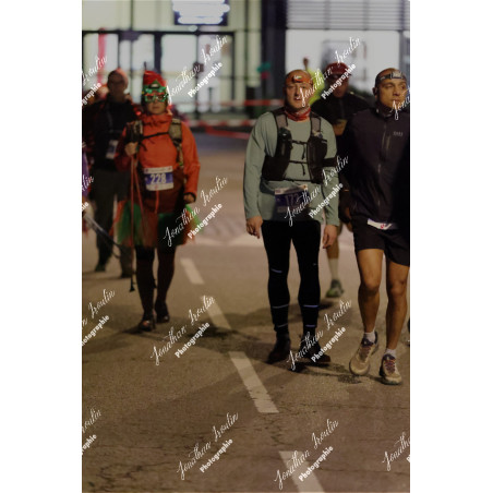 2025-12-06_18-00-10_JI_L2868_ps