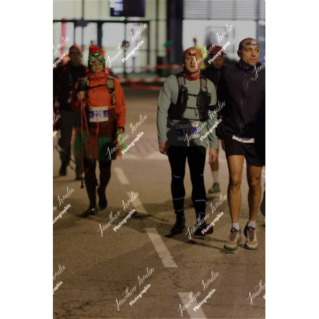2025-12-06_18-00-10_JI_L2869_ps