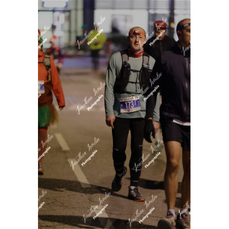 2025-12-06_18-00-12_JI_L2871_ps