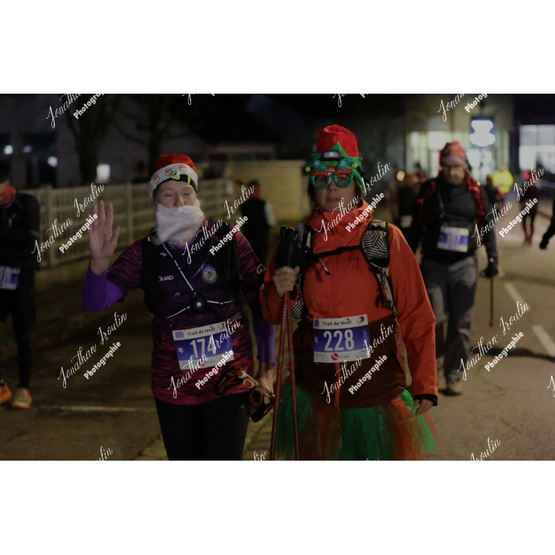 2025-12-06_18-00-21_JI_L2900_ps