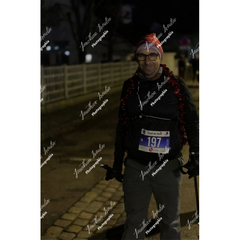 2025-12-06_18-00-25_JI_L2910_ps