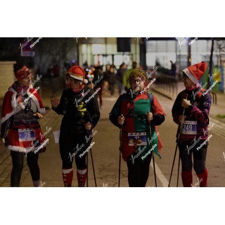 2025-12-06_18-00-40_JI_L2927_ps