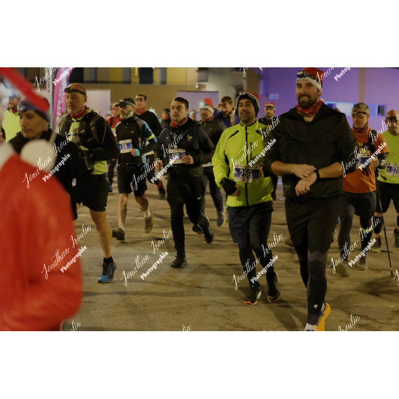 2025-12-06_18-13-59_JI_L3284_ps