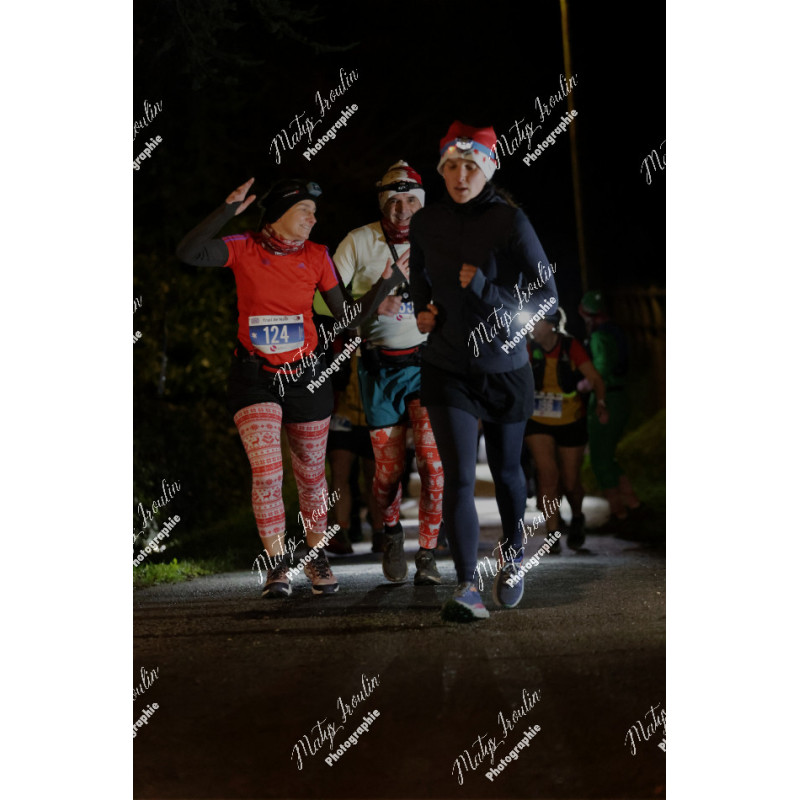 2025-12-06_18-21-26_MAI_4977_ps