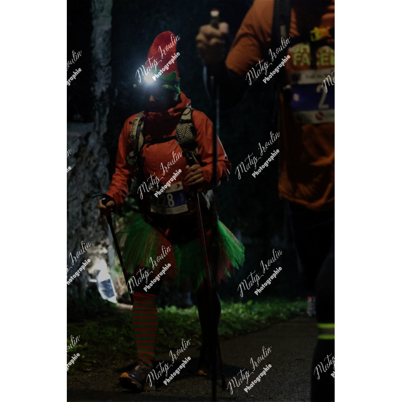 2025-12-06_18-23-24_MAI_5373_ps