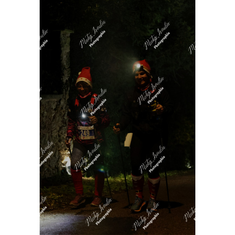 2025-12-06_18-24-04_MAI_5450_ps