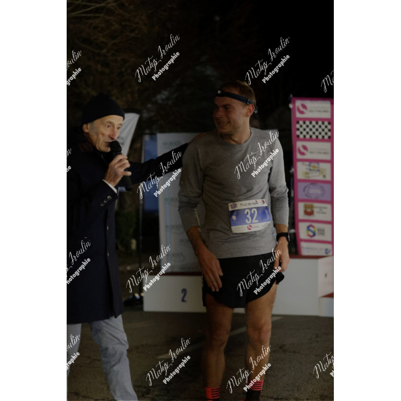 2025-12-06_19-02-51_MAI_5530_ps