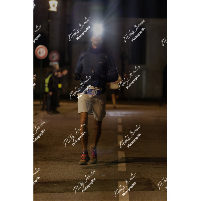 2025-12-06_19-03-36_MAI_5551_ps