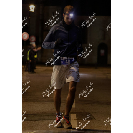 2025-12-06_19-03-37_MAI_5555_ps