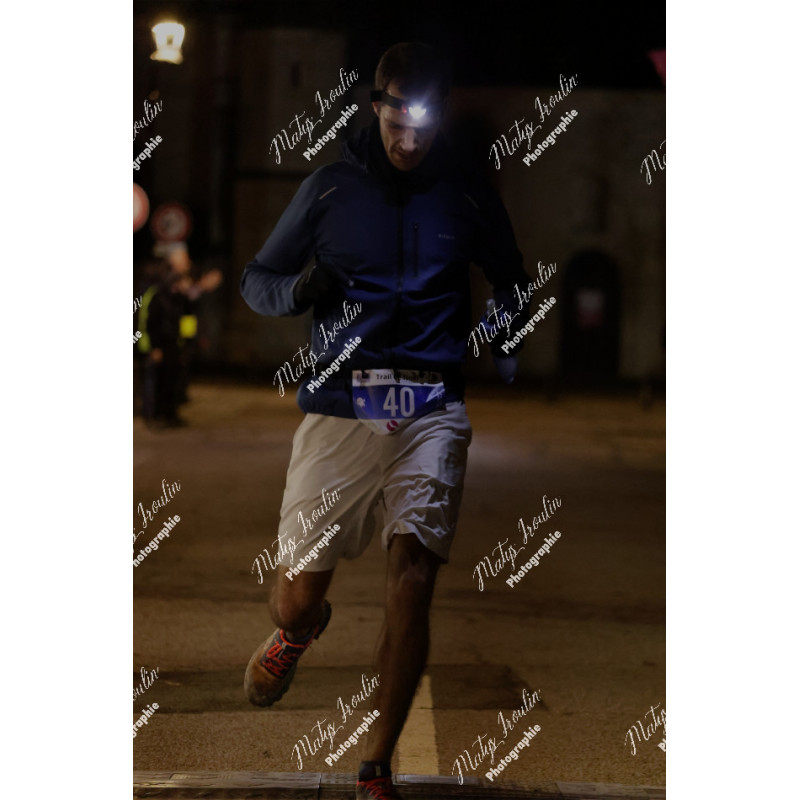 2025-12-06_19-03-37_MAI_5556_ps