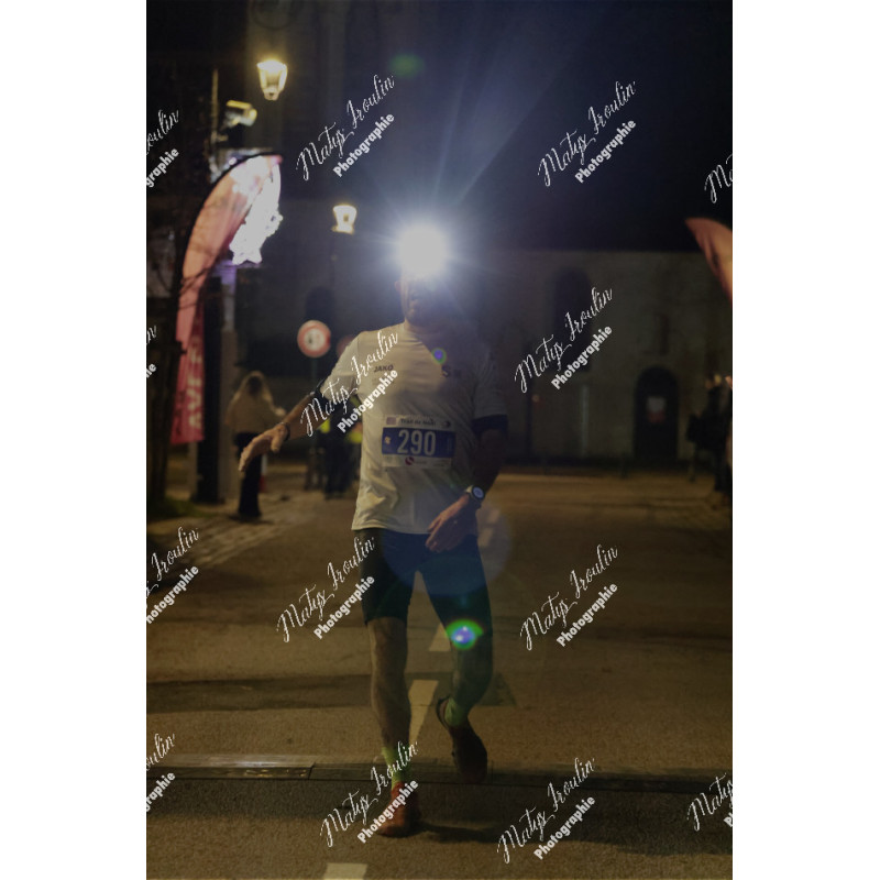 2025-12-06_19-03-43_MAI_5562_ps