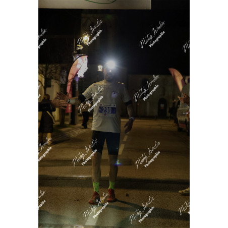 2025-12-06_19-03-44_MAI_5565_ps