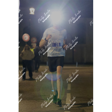 2025-12-06_19-03-52_MAI_5575_ps