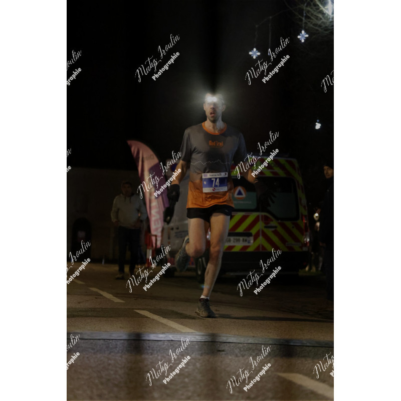 2025-12-06_19-05-12_MAI_5597_ps
