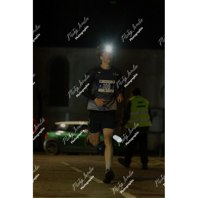 2025-12-06_19-05-47_MAI_5604_ps