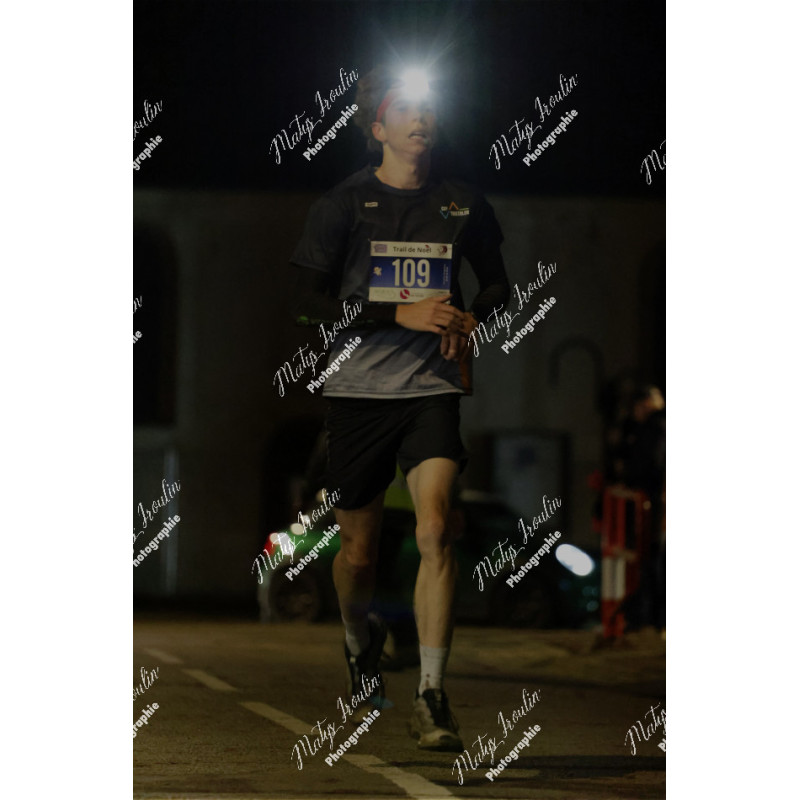2025-12-06_19-05-47_MAI_5607_ps