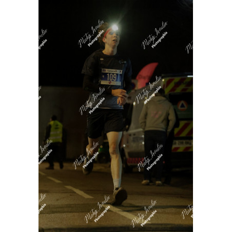 2025-12-06_19-05-48_MAI_5609_ps