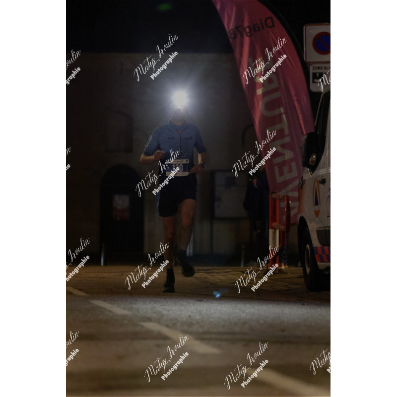 2025-12-06_19-07-08_MAI_5632_ps