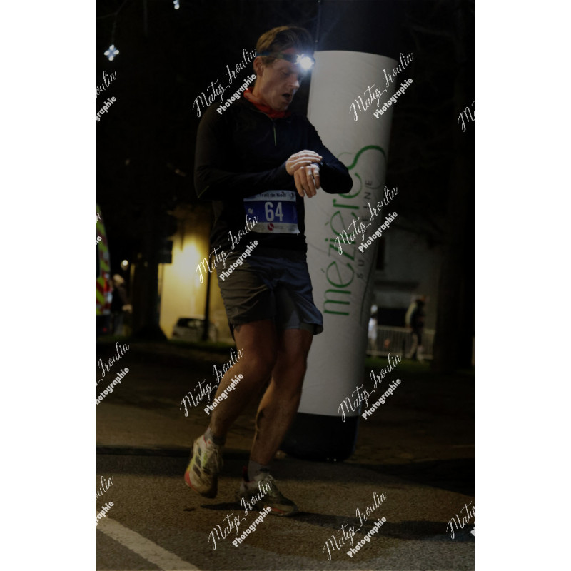 2025-12-06_19-09-39_MAI_5658_ps