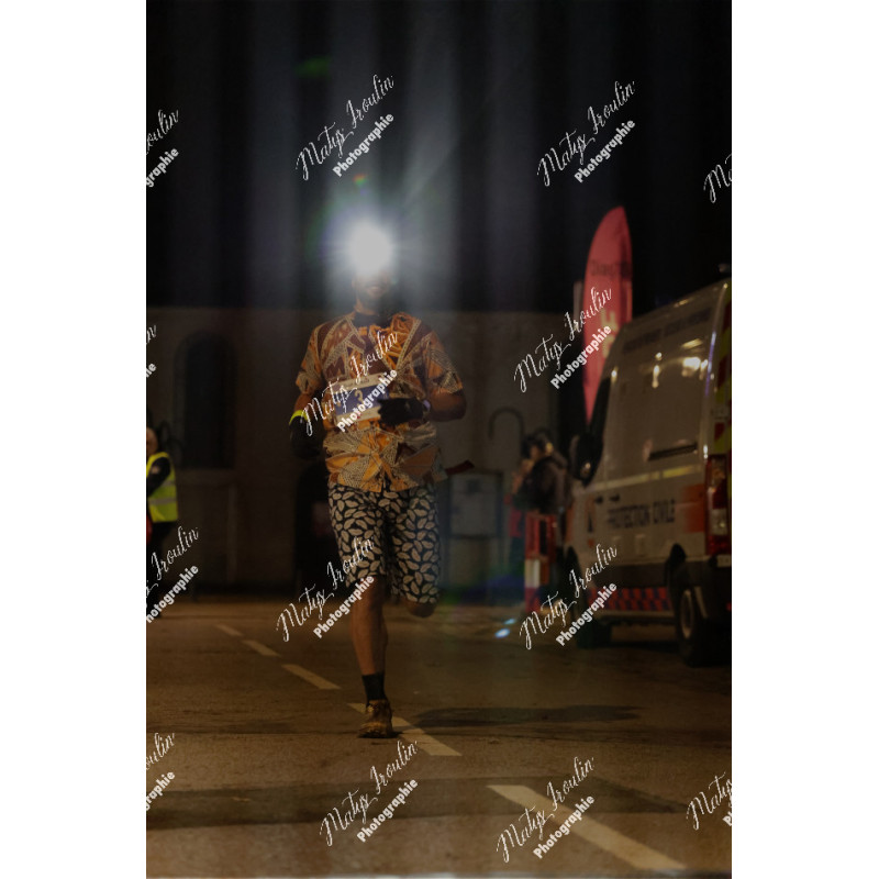 2025-12-06_19-09-44_MAI_5663_ps