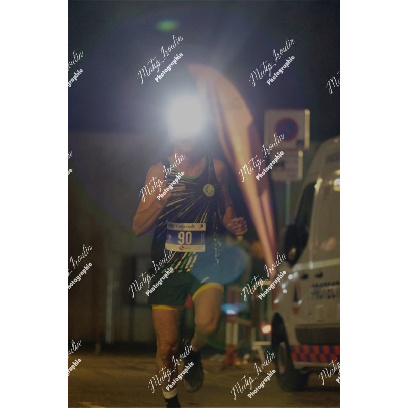 2025-12-06_19-11-02_MAI_5689_ps