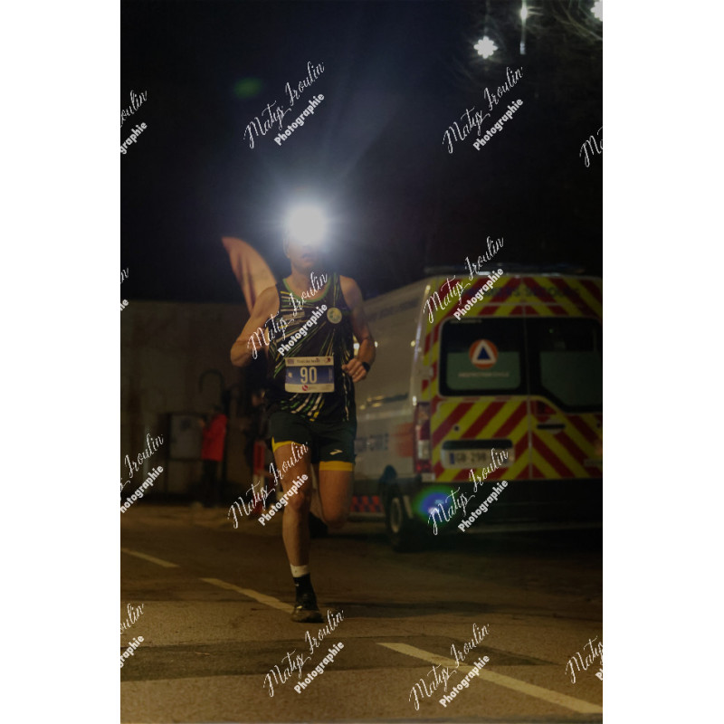 2025-12-06_19-11-03_MAI_5692_ps